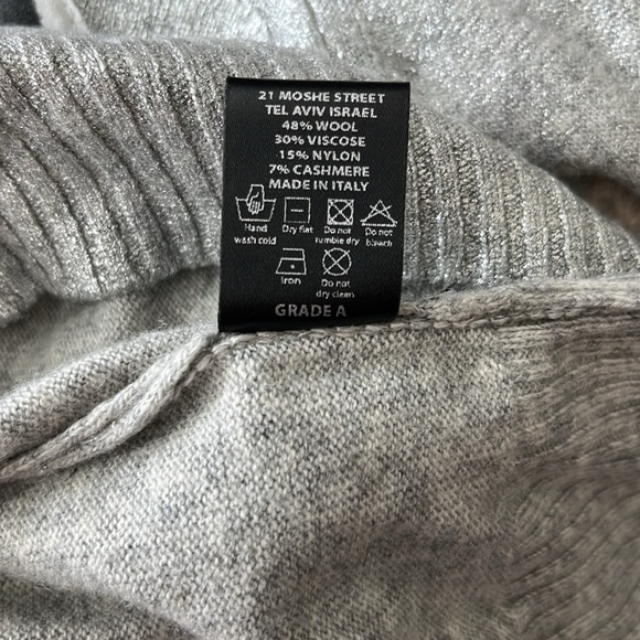 nununu Cashmere Metallic Ruffle Heart Patch Girls Sweater Made in Italy - Picture 7 of 7